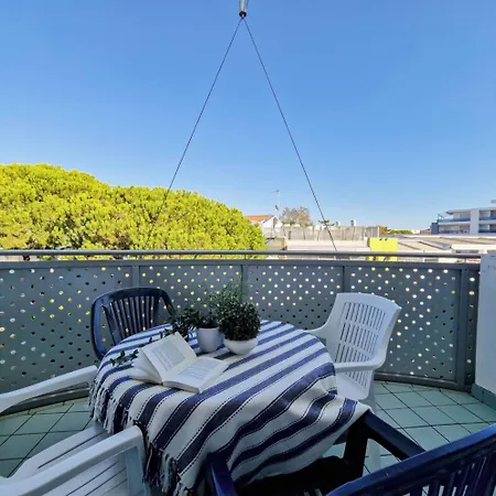 Modern Flat Close To The * بيبيوني