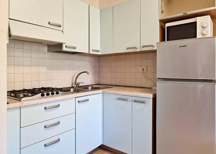 Modern Flat Close To The Apartment *